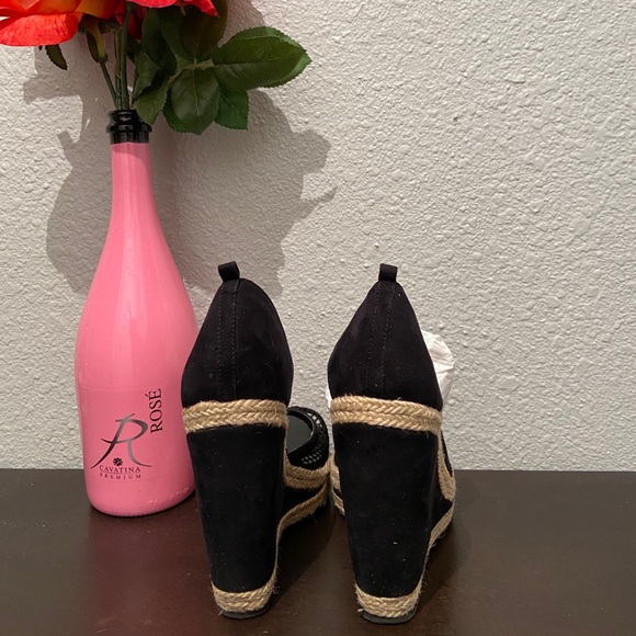 SOLD - Picture 2 of 6